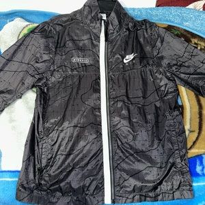 Black Nike Windbreaker (Large)